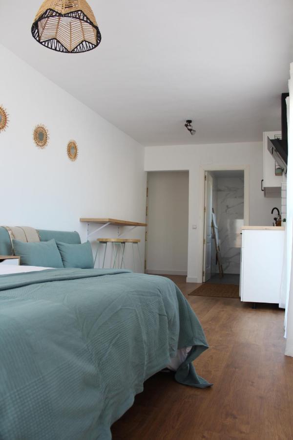 Apartament Brand New Studio With Terrace And Bbq Close To City Center Malaga Zewnętrze zdjęcie